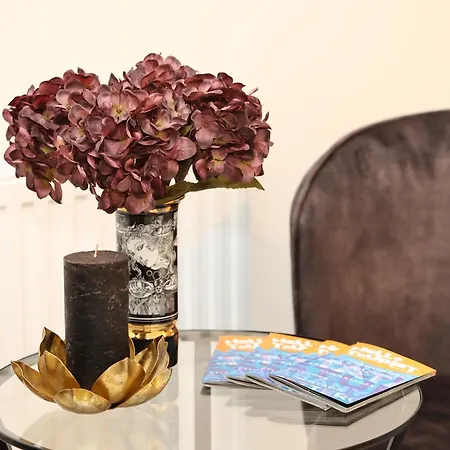 Pingvin Panzio לינה וארוחת בוקר Komárom