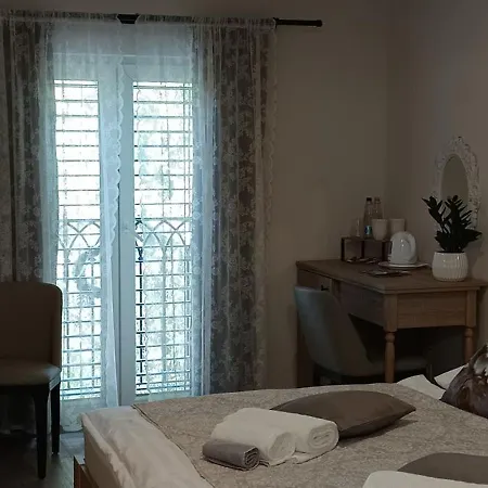 Bed & Breakfast Pingvin Panzio